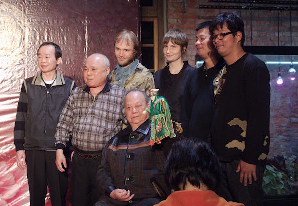 Sorkfjord with members of the Hsiao Hsi Yuan Puppet Theatre