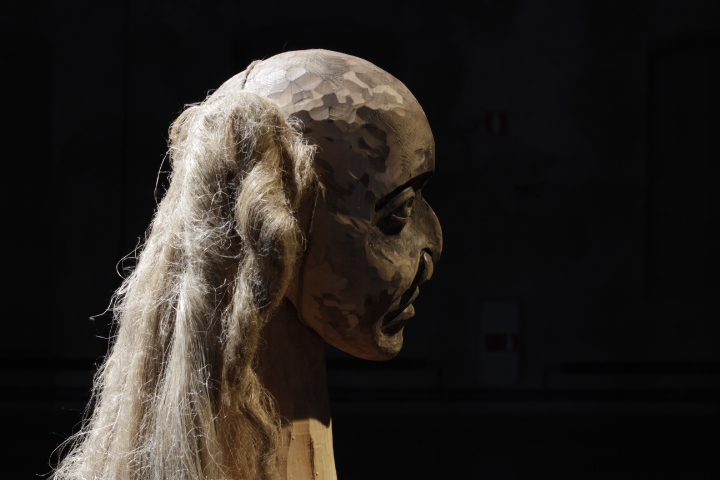 Head of Julia Bondesson's wood sculpture The Guardian